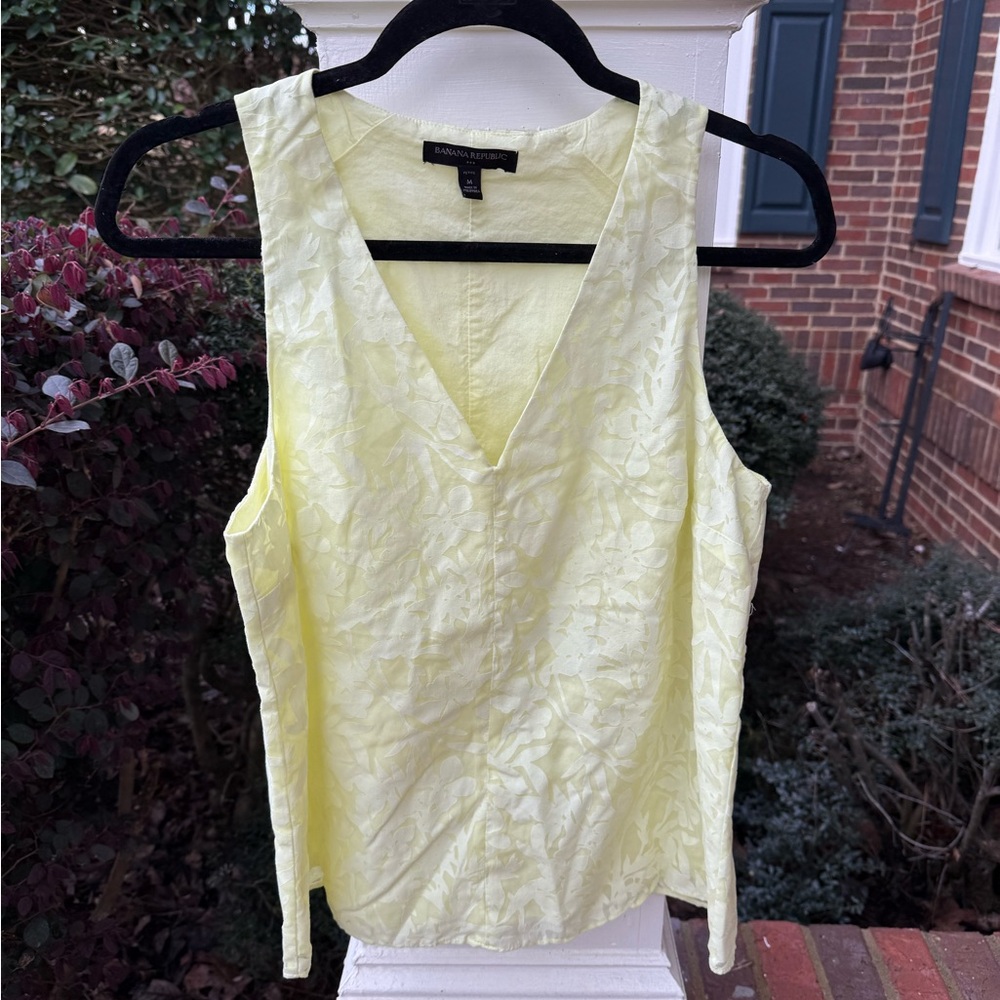 Banana Republic Women's Bright Yellow Sleeveless Blouse